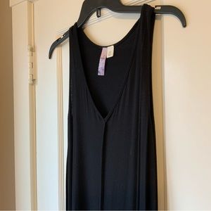 Comfortable Black V-neck Dress